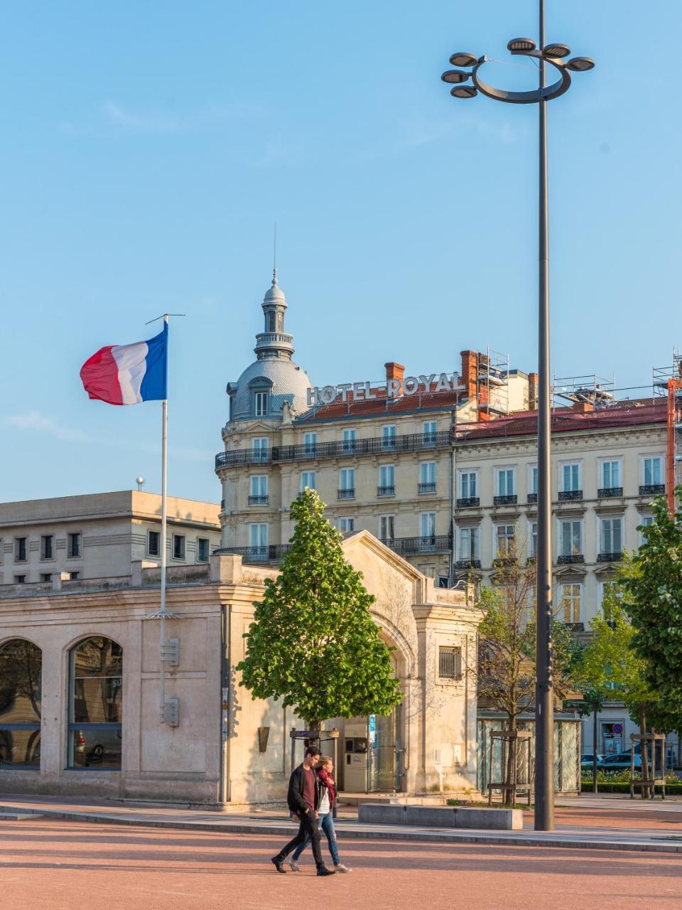 Mihotel Bellecour Лион Экстерьер фото