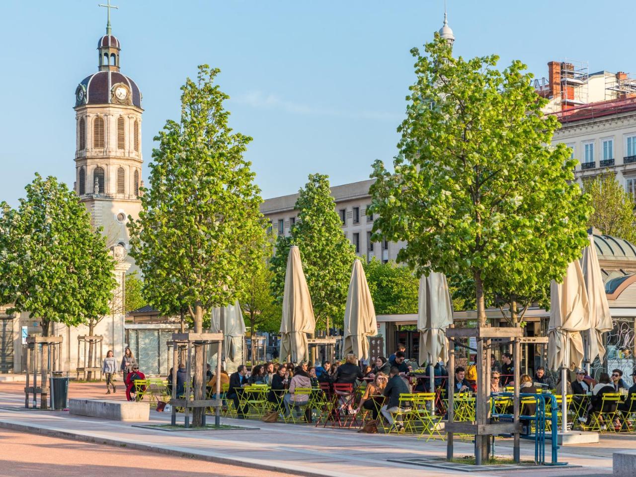 Mihotel Bellecour Лион Экстерьер фото